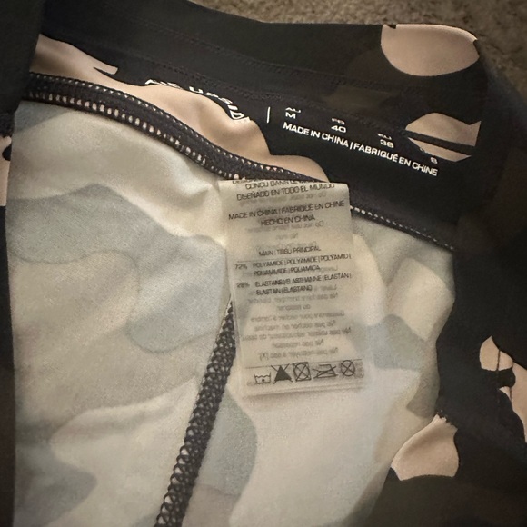 The Upside Leggings - Picture 4 of 4